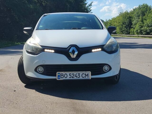 Білий Рено Кліо, об'ємом двигуна 1.46 л та пробігом 241 тис. км за 9000 $, фото 19 на Automoto.ua
