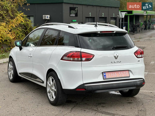 Білий Рено Кліо, об'ємом двигуна 1.5 л та пробігом 190 тис. км за 10000 $, фото 7 на Automoto.ua