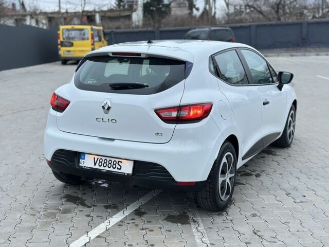 Белый Рено Клио, объемом двигателя 1.5 л и пробегом 186 тыс. км за 7450 $, фото 3 на Automoto.ua