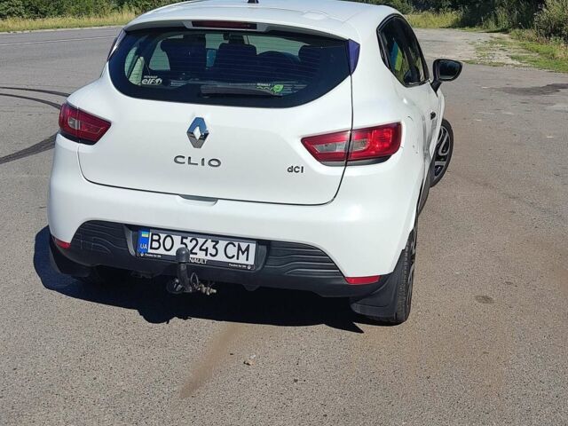 Білий Рено Кліо, об'ємом двигуна 1.46 л та пробігом 241 тис. км за 9000 $, фото 10 на Automoto.ua