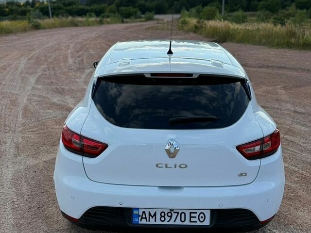 Білий Рено Кліо, об'ємом двигуна 1.46 л та пробігом 175 тис. км за 8200 $, фото 22 на Automoto.ua