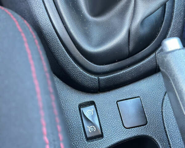 Белый Рено Клио, объемом двигателя 1.46 л и пробегом 186 тыс. км за 7950 $, фото 22 на Automoto.ua