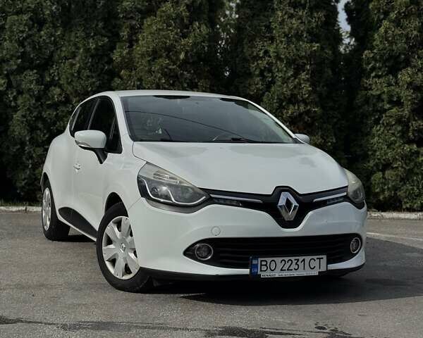 Белый Рено Клио, объемом двигателя 1.46 л и пробегом 253 тыс. км за 8500 $, фото 3 на Automoto.ua