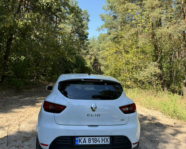 Белый Рено Клио, объемом двигателя 1.46 л и пробегом 103 тыс. км за 9950 $, фото 11 на Automoto.ua