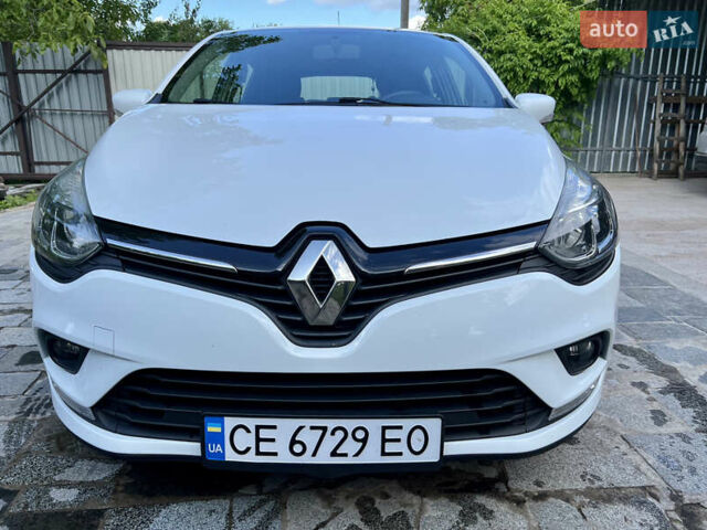 Белый Рено Клио, объемом двигателя 1.5 л и пробегом 155 тыс. км за 8500 $, фото 2 на Automoto.ua