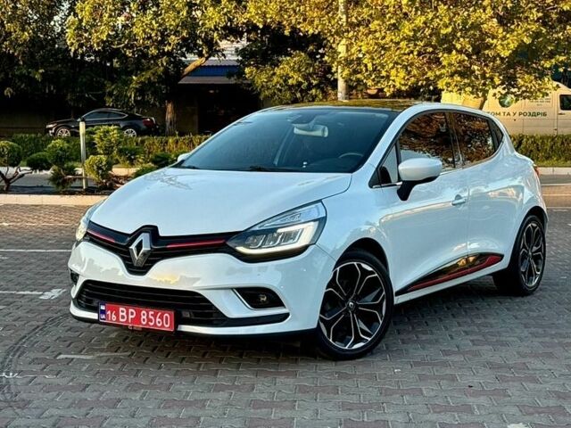 Белый Рено Клио, объемом двигателя 1.5 л и пробегом 64 тыс. км за 12900 $, фото 4 на Automoto.ua