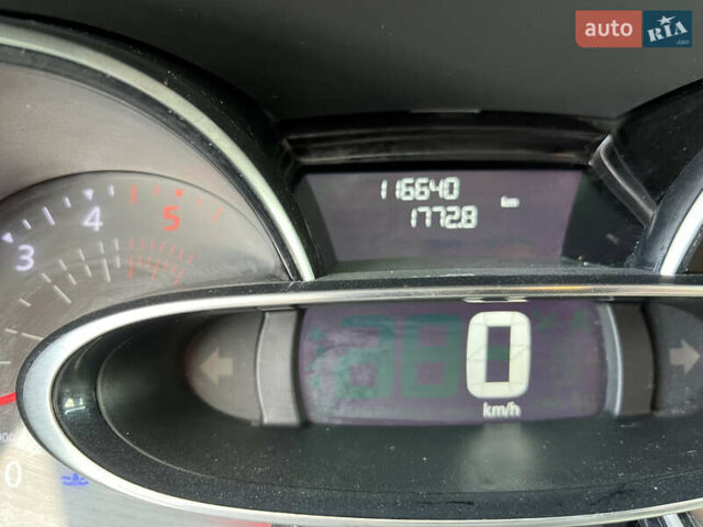 Белый Рено Клио, объемом двигателя 1.46 л и пробегом 116 тыс. км за 8300 $, фото 6 на Automoto.ua