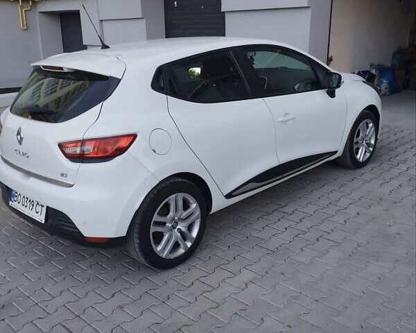 Белый Рено Клио, объемом двигателя 1.5 л и пробегом 36 тыс. км за 10750 $, фото 10 на Automoto.ua