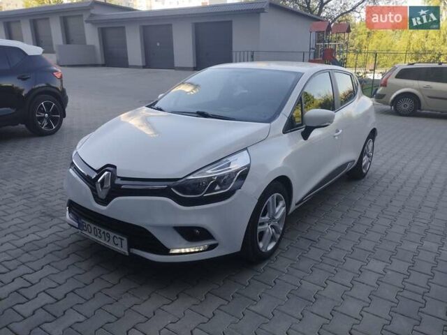 Белый Рено Клио, объемом двигателя 1.5 л и пробегом 36 тыс. км за 10750 $, фото 5 на Automoto.ua