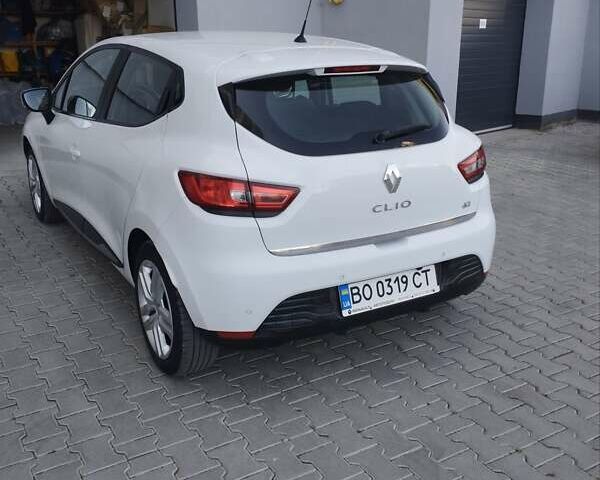 Белый Рено Клио, объемом двигателя 1.5 л и пробегом 36 тыс. км за 10750 $, фото 8 на Automoto.ua