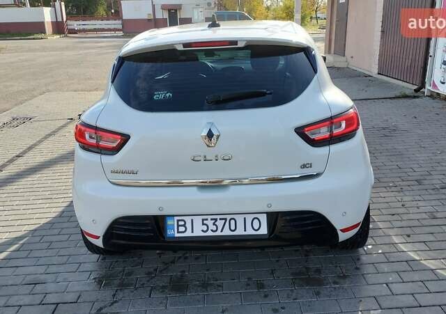 Рено Клио 2018 в Кременчуге на Automoto.ua Белый Рено Клио, объемом двигателя 1.5 л и пробегом 70 тыс. км за 13255 $, фото 2 на Automoto.ua