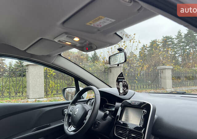 Белый Рено Клио, объемом двигателя 1.5 л и пробегом 149 тыс. км за 10300 $, фото 49 на Automoto.ua