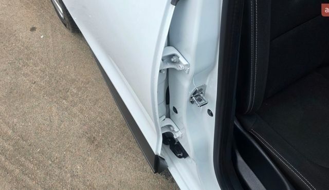 Белый Рено Клио, объемом двигателя 1.5 л и пробегом 179 тыс. км за 9900 $, фото 63 на Automoto.ua