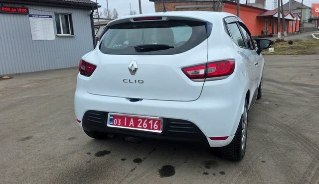 Белый Рено Клио, объемом двигателя 1.5 л и пробегом 179 тыс. км за 9900 $, фото 29 на Automoto.ua