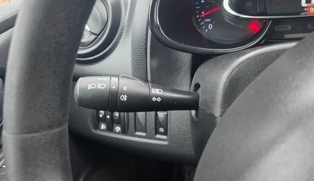 Белый Рено Клио, объемом двигателя 1.5 л и пробегом 179 тыс. км за 9900 $, фото 110 на Automoto.ua