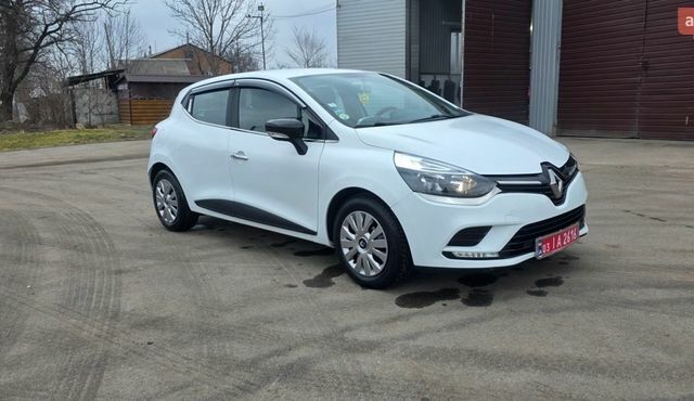 Белый Рено Клио, объемом двигателя 1.5 л и пробегом 179 тыс. км за 9900 $, фото 91 на Automoto.ua