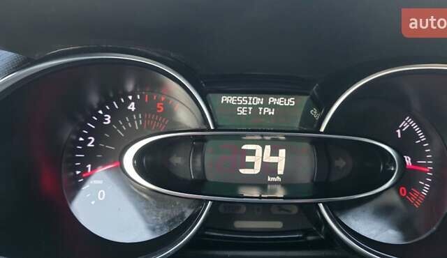 Белый Рено Клио, объемом двигателя 1.5 л и пробегом 162 тыс. км за 10400 $, фото 112 на Automoto.ua