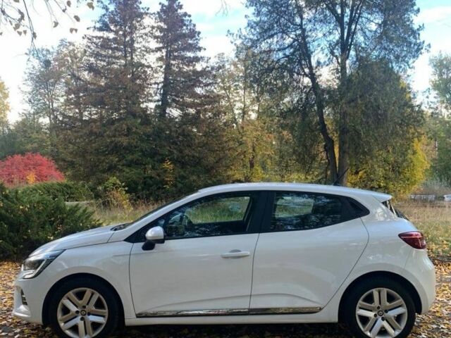 Белый Рено Клио, объемом двигателя 1 л и пробегом 57 тыс. км за 7500 $, фото 3 на Automoto.ua