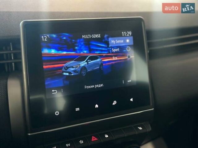 Белый Рено Клио, объемом двигателя 0 л и пробегом 114 тыс. км за 17460 $, фото 20 на Automoto.ua