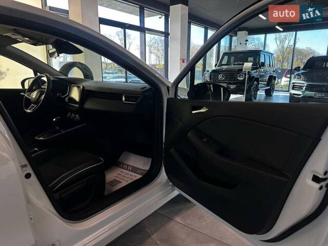 Білий Рено Кліо, об'ємом двигуна 0 л та пробігом 114 тис. км за 17460 $, фото 28 на Automoto.ua