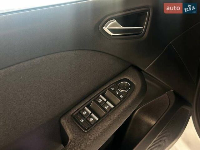 Белый Рено Клио, объемом двигателя 0 л и пробегом 114 тыс. км за 17460 $, фото 9 на Automoto.ua