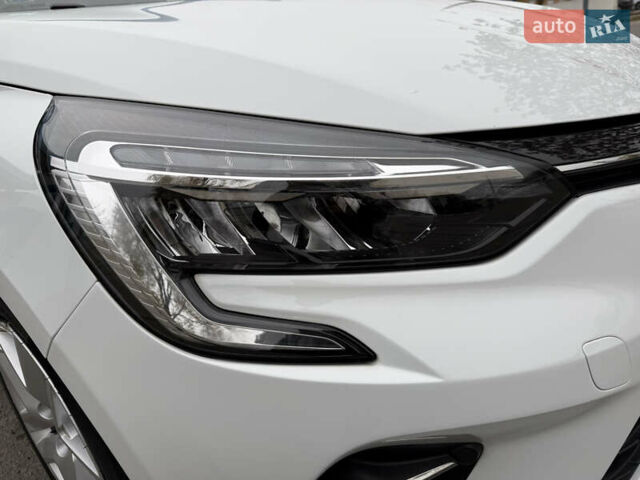 Белый Рено Клио, объемом двигателя 1.6 л и пробегом 167 тыс. км за 15399 $, фото 36 на Automoto.ua