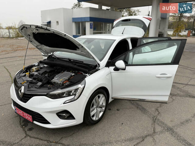 Белый Рено Клио, объемом двигателя 1.6 л и пробегом 167 тыс. км за 15399 $, фото 95 на Automoto.ua