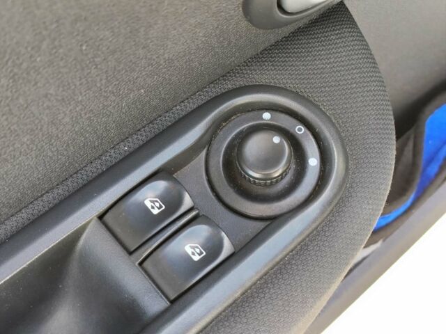 Белый Рено Клио, объемом двигателя 1.5 л и пробегом 194 тыс. км за 4990 $, фото 14 на Automoto.ua