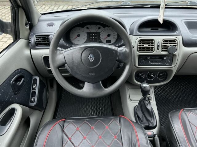 Белый Рено Клио, объемом двигателя 1.4 л и пробегом 346 тыс. км за 2450 $, фото 13 на Automoto.ua