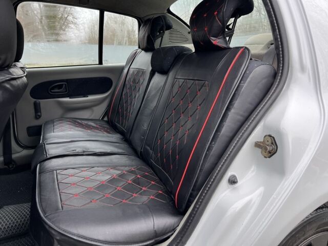 Белый Рено Клио, объемом двигателя 1.4 л и пробегом 346 тыс. км за 2450 $, фото 21 на Automoto.ua