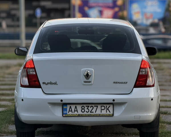 Білий Рено Кліо, об'ємом двигуна 1.39 л та пробігом 250 тис. км за 3400 $, фото 4 на Automoto.ua