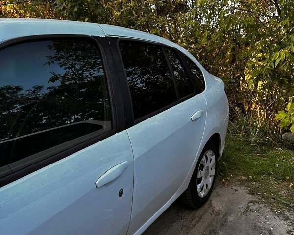 Білий Рено Кліо, об'ємом двигуна 1.4 л та пробігом 170 тис. км за 4100 $, фото 14 на Automoto.ua