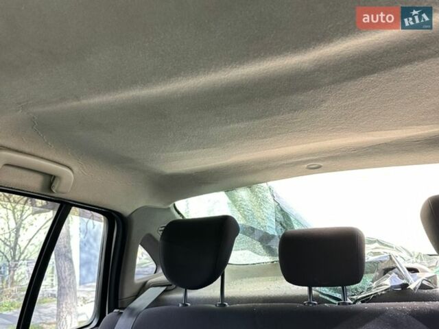 Білий Рено Кліо, об'ємом двигуна 1.39 л та пробігом 243 тис. км за 1500 $, фото 8 на Automoto.ua