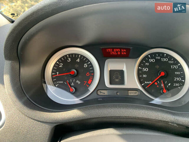 Білий Рено Кліо, об'ємом двигуна 1.15 л та пробігом 155 тис. км за 5200 $, фото 19 на Automoto.ua