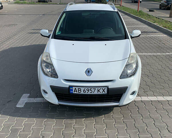Білий Рено Кліо, об'ємом двигуна 1.15 л та пробігом 155 тис. км за 5200 $, фото 3 на Automoto.ua