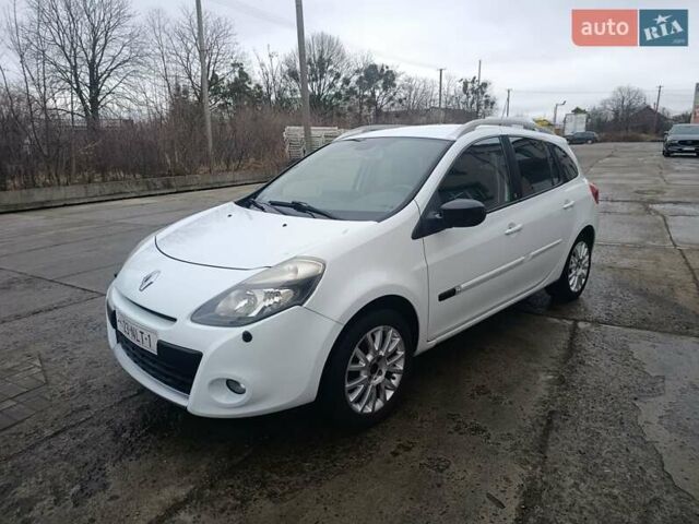 Белый Рено Клио, объемом двигателя 1.2 л и пробегом 252 тыс. км за 4650 $, фото 10 на Automoto.ua