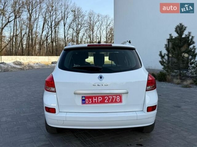 Білий Рено Кліо, об'ємом двигуна 1.6 л та пробігом 205 тис. км за 6500 $, фото 6 на Automoto.ua
