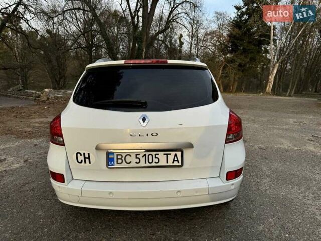 Рено Кліо 2011 у Львові на Automoto.ua Білий Рено Кліо, об'ємом двигуна 1.6 л та пробігом 300 тис. км за 5700 $, фото 16 на Automoto.ua