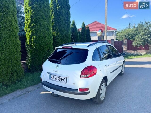 Белый Рено Клио, объемом двигателя 1.46 л и пробегом 300 тыс. км за 4300 $, фото 3 на Automoto.ua