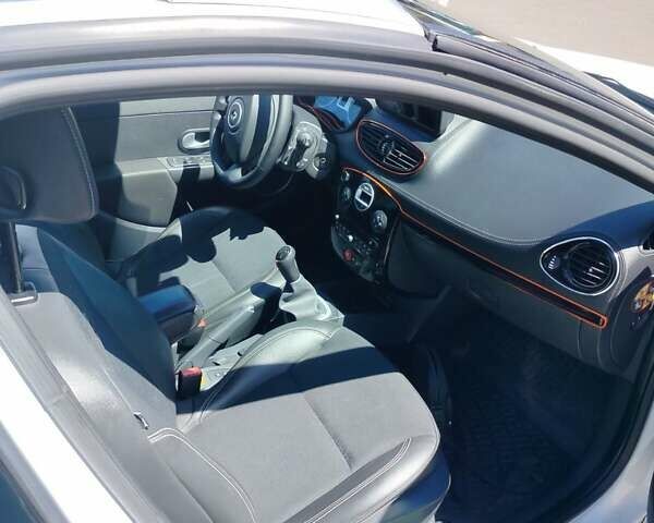 Білий Рено Кліо, об'ємом двигуна 1.15 л та пробігом 232 тис. км за 5600 $, фото 4 на Automoto.ua