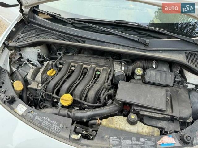 Рено Кліо 2011 у Львові на Automoto.ua Білий Рено Кліо, об'ємом двигуна 1.6 л та пробігом 300 тис. км за 5700 $, фото 11 на Automoto.ua