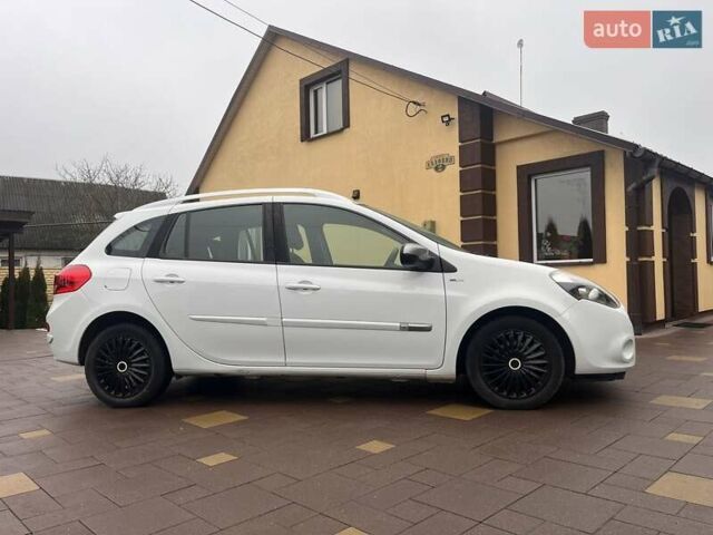 Белый Рено Клио, объемом двигателя 1.15 л и пробегом 211 тыс. км за 4899 $, фото 6 на Automoto.ua