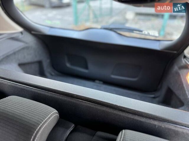 Белый Рено Клио, объемом двигателя 1.2 л и пробегом 206 тыс. км за 6400 $, фото 21 на Automoto.ua