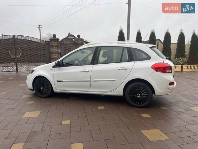 Белый Рено Клио, объемом двигателя 1.15 л и пробегом 211 тыс. км за 4899 $, фото 17 на Automoto.ua