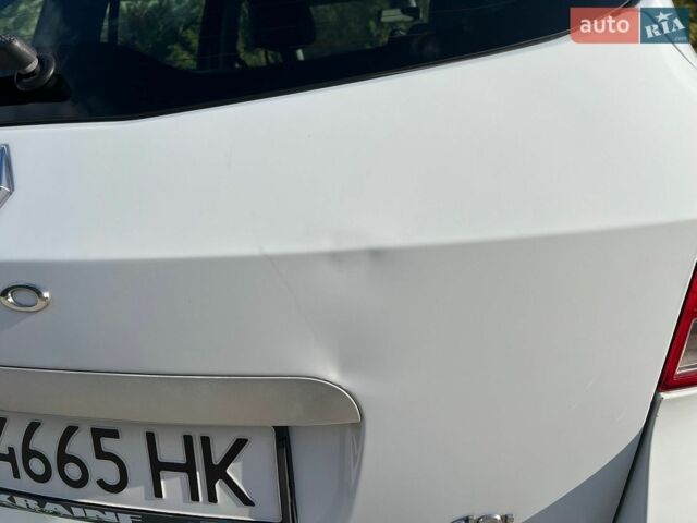 Білий Рено Кліо, об'ємом двигуна 1.46 л та пробігом 246 тис. км за 5200 $, фото 21 на Automoto.ua