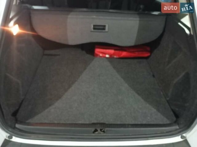 Білий Рено Кліо, об'ємом двигуна 1.46 л та пробігом 210 тис. км за 5900 $, фото 11 на Automoto.ua