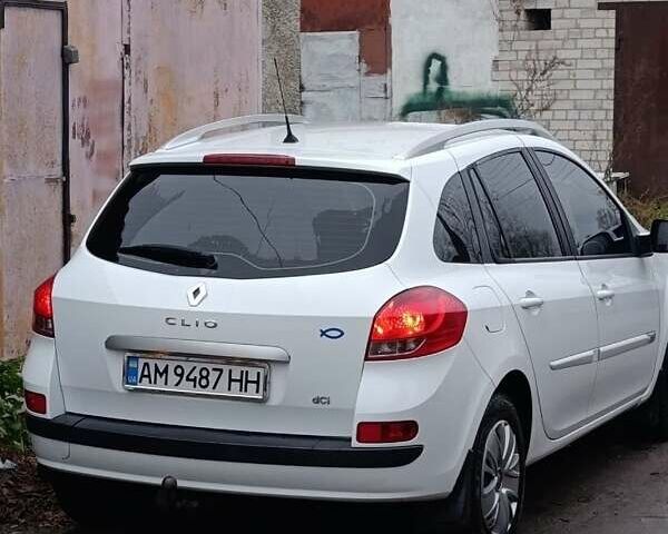 Білий Рено Кліо, об'ємом двигуна 1.5 л та пробігом 245 тис. км за 6200 $, фото 2 на Automoto.ua