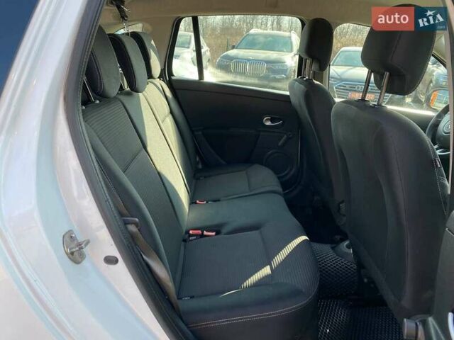 Белый Рено Клио, объемом двигателя 1.46 л и пробегом 236 тыс. км за 5300 $, фото 18 на Automoto.ua