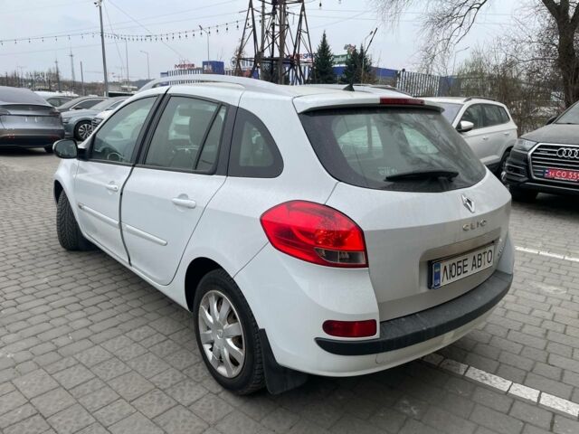 Білий Рено Кліо, об'ємом двигуна 1.5 л та пробігом 236 тис. км за 4850 $, фото 3 на Automoto.ua
