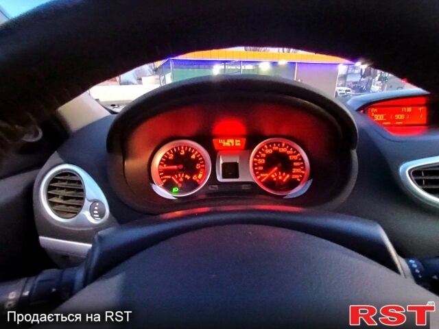 Белый Рено Клио, объемом двигателя 1.5 л и пробегом 1110 тыс. км за 6999 $, фото 7 на Automoto.ua